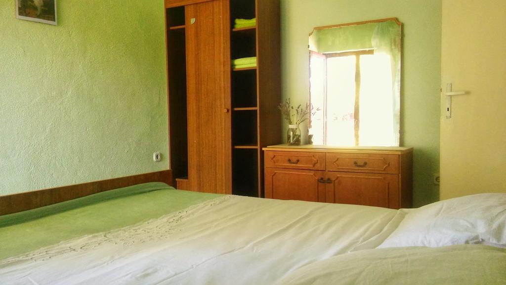 Apartmani Conar Drvenik Veli Exterior foto