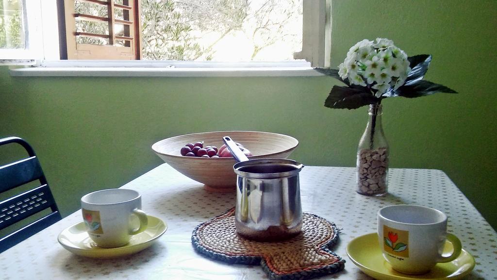 Apartmani Conar Drvenik Veli Exterior foto