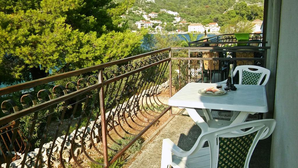 Apartmani Conar Drvenik Veli Exterior foto