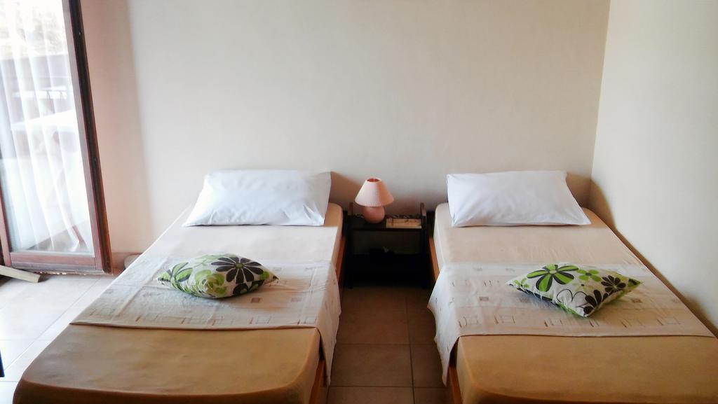 Apartmani Conar Drvenik Veli Exterior foto