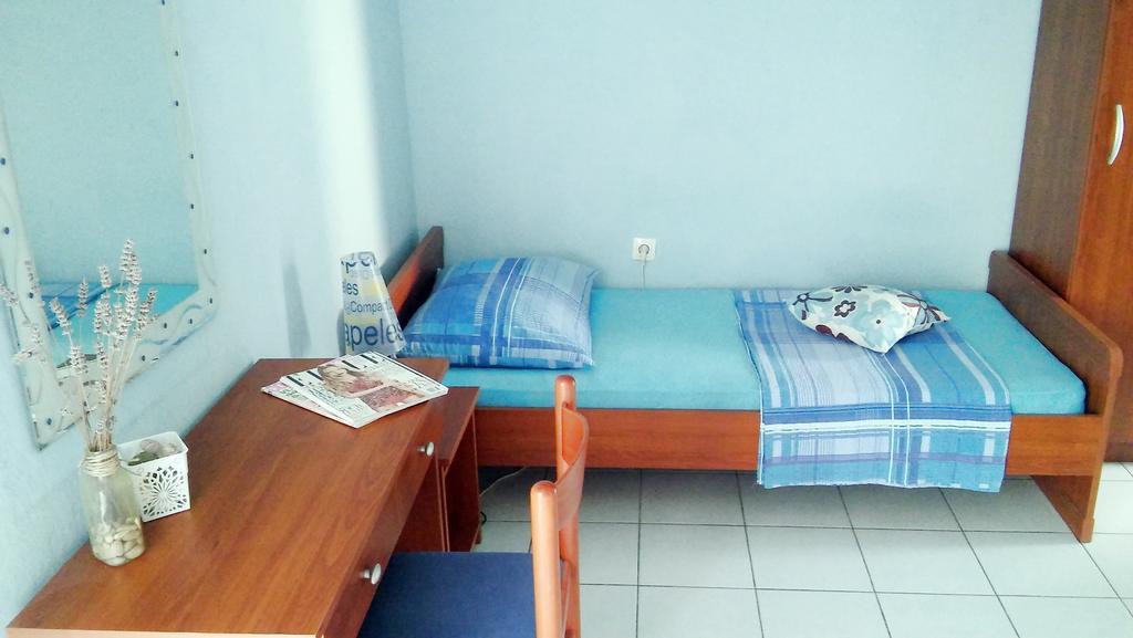Apartmani Conar Drvenik Veli Exterior foto