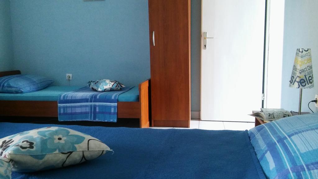 Apartmani Conar Drvenik Veli Exterior foto